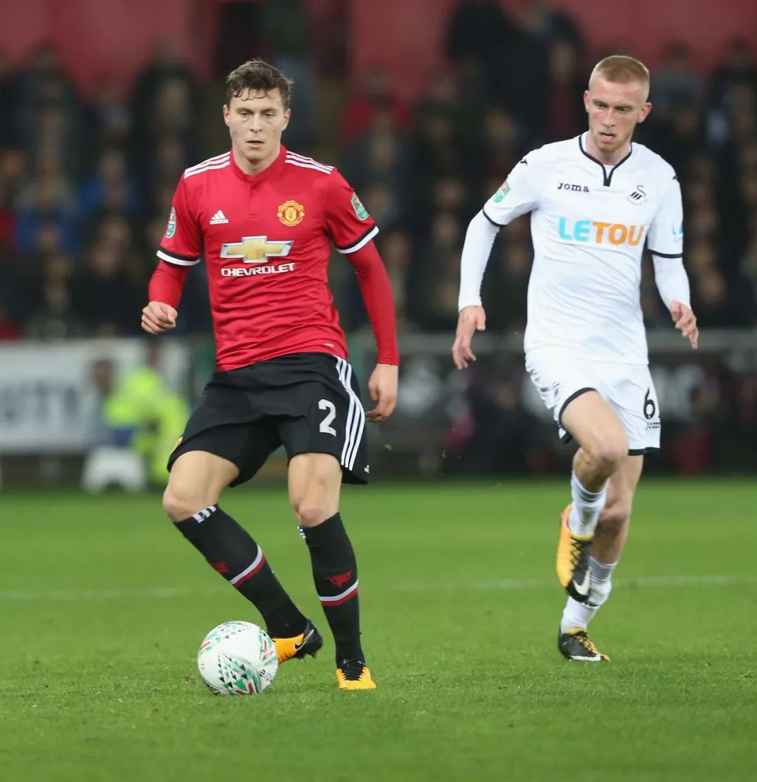 萨卡和史密 萨卡和史密