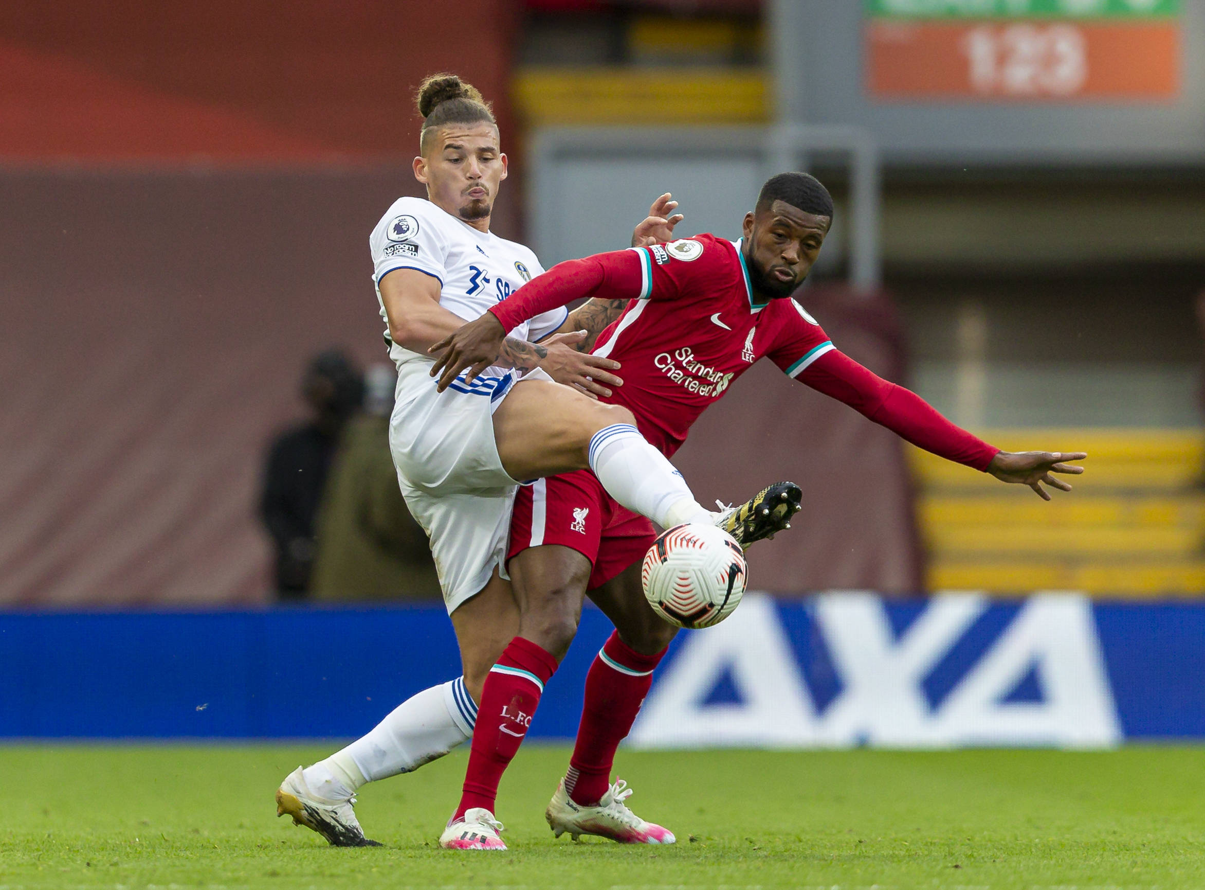 左后卫作为 左后卫作为